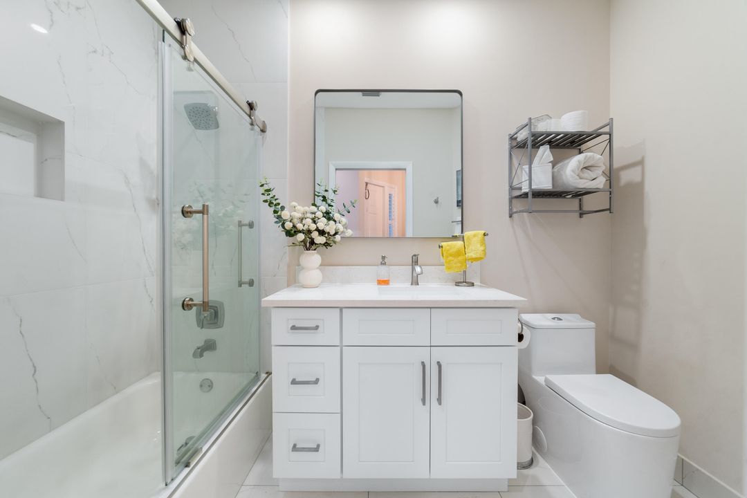 For Sale: $825,000 (3 beds, 3 baths, 2151 Square Feet)