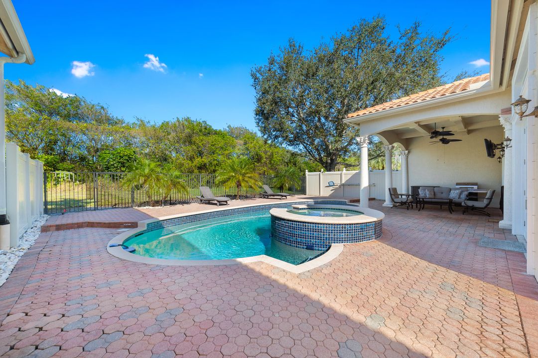 For Sale: $825,000 (3 beds, 3 baths, 2151 Square Feet)