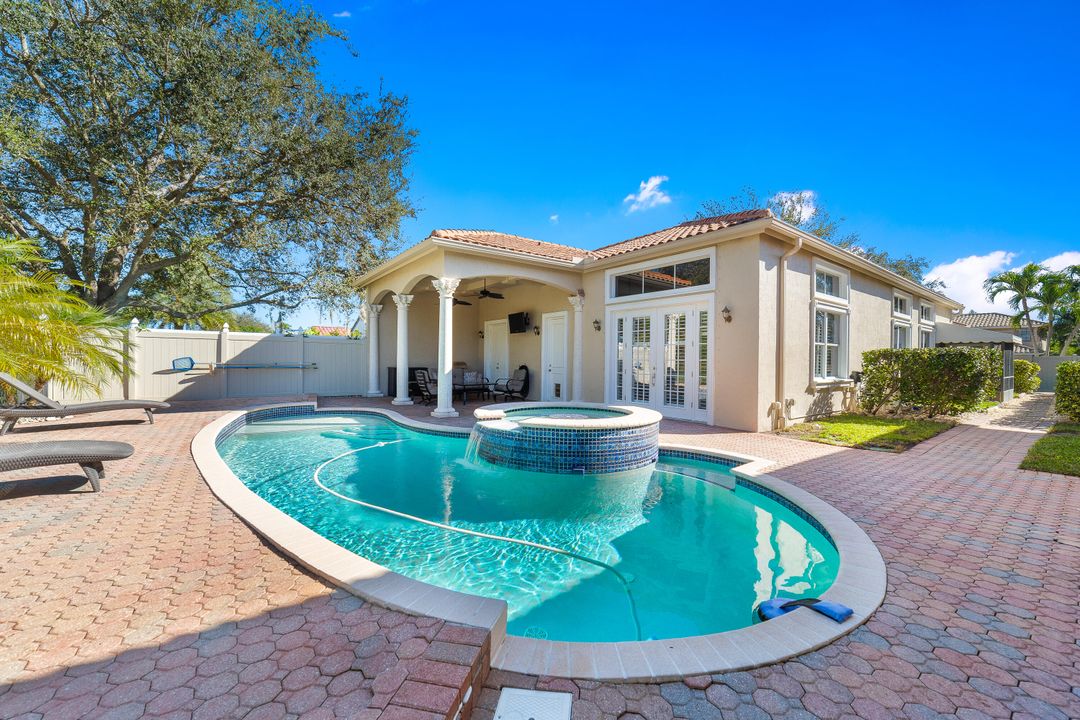 For Sale: $825,000 (3 beds, 3 baths, 2151 Square Feet)