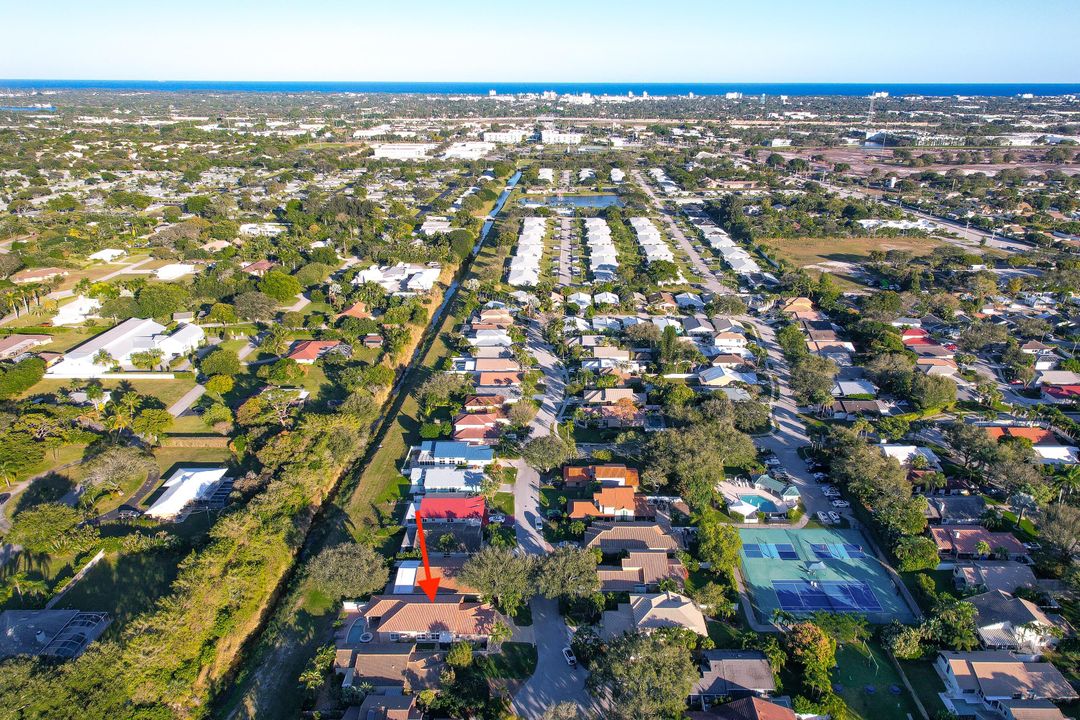 For Sale: $825,000 (3 beds, 3 baths, 2151 Square Feet)