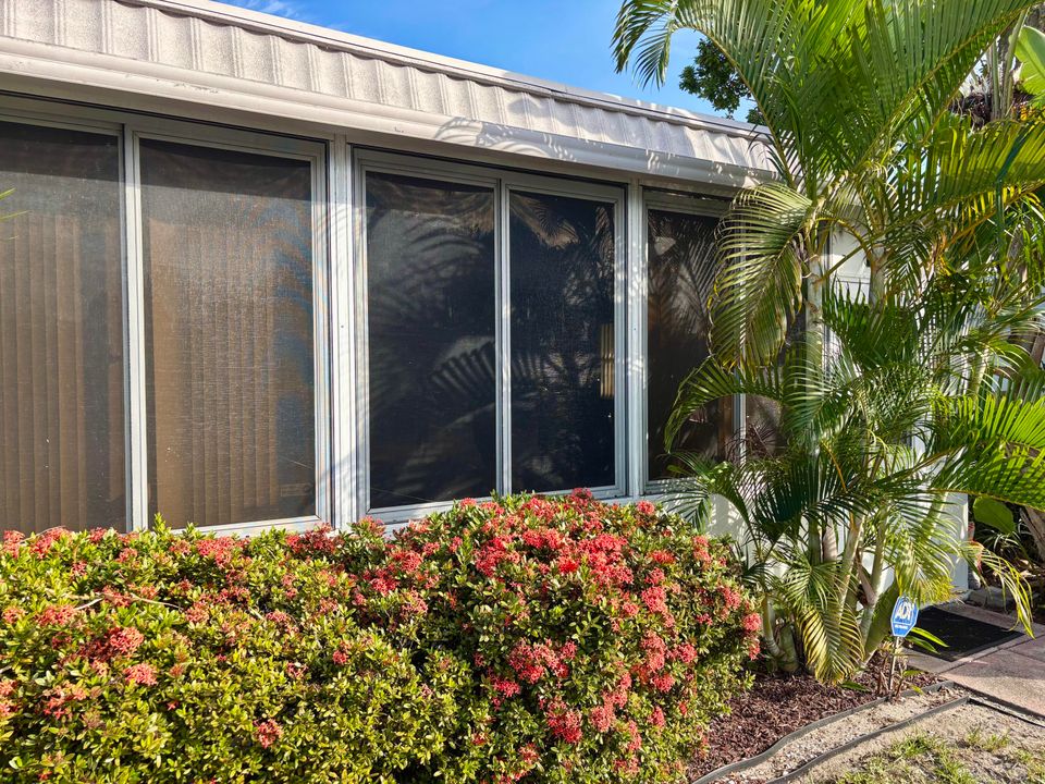 出租: $1,900 (2 贝兹, 2 浴室, 883 平方英尺)