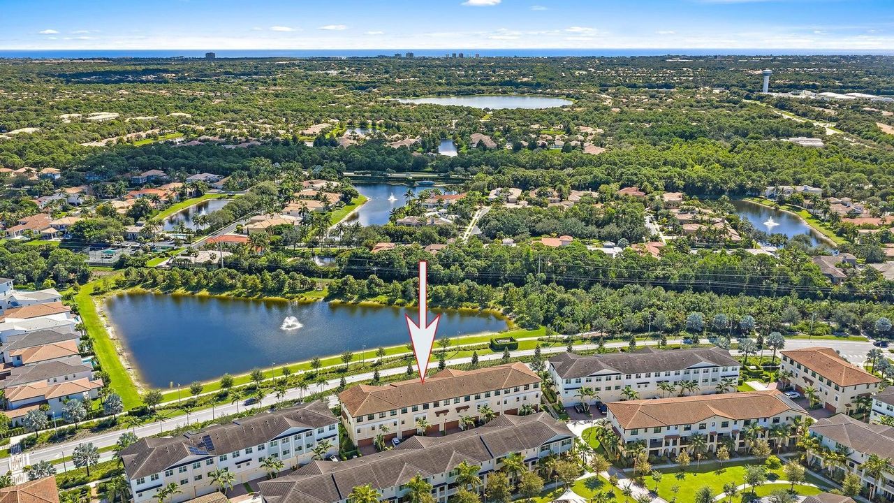 For Rent: $5,200 (3 beds, 3 baths, 2252 Square Feet)