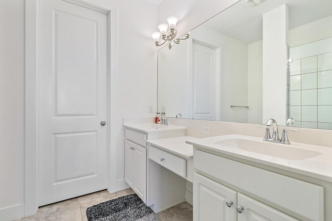 For Rent: $5,200 (3 beds, 3 baths, 2252 Square Feet)