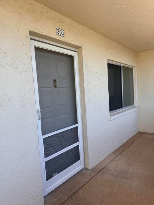 出租: $1,700 (2 贝兹, 2 浴室, 1145 平方英尺)