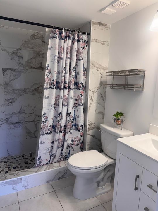 出租: $1,700 (2 贝兹, 2 浴室, 1145 平方英尺)