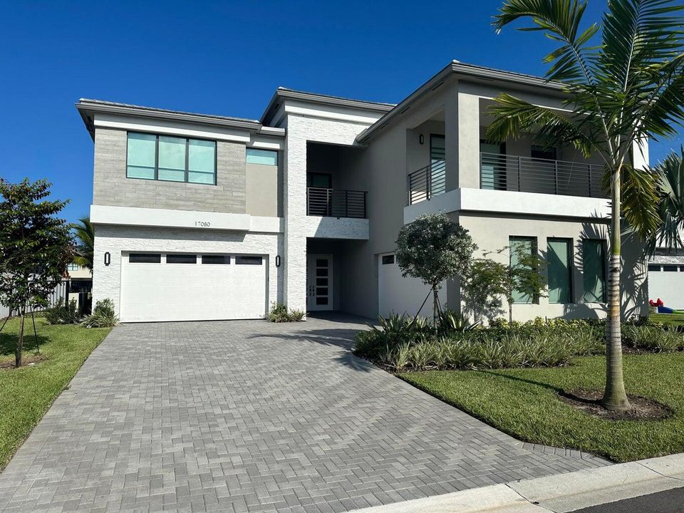 En Renta: $15,000 (5 camas, 5 baños, 5330 Pies cuadrados)