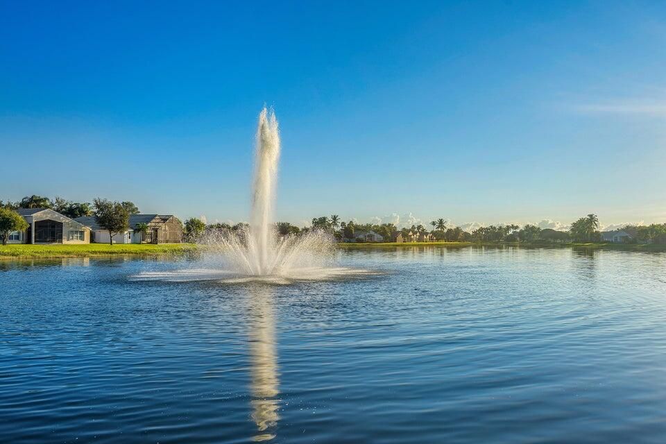 For Sale: $599,000 (3 beds, 2 baths, 2097 Square Feet)