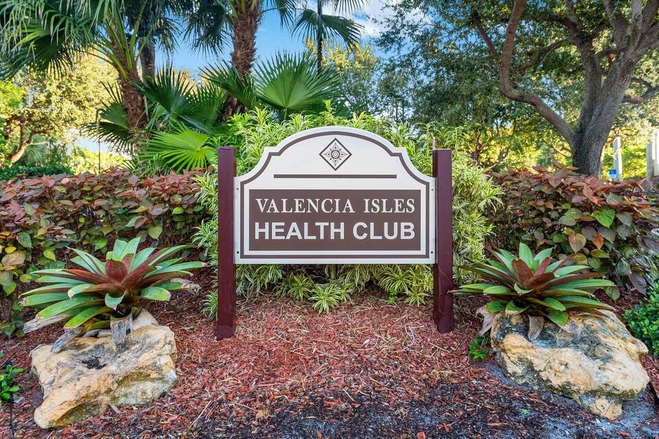 For Sale: $599,000 (3 beds, 2 baths, 2097 Square Feet)