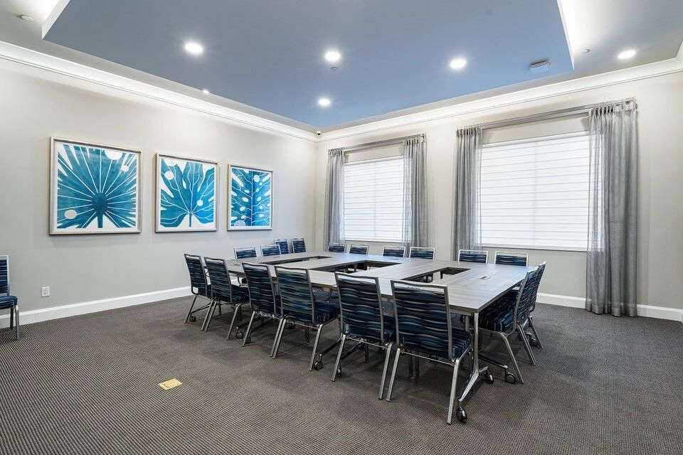 For Sale: $599,000 (3 beds, 2 baths, 2097 Square Feet)