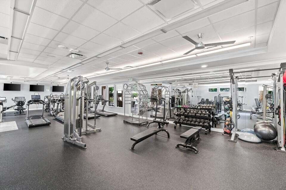 For Sale: $599,000 (3 beds, 2 baths, 2097 Square Feet)