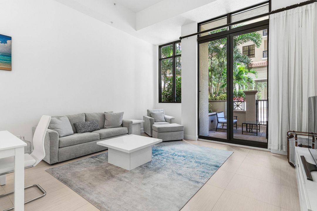 En Renta: $4,900 (1 camas, 1 baños, 1032 Pies cuadrados)