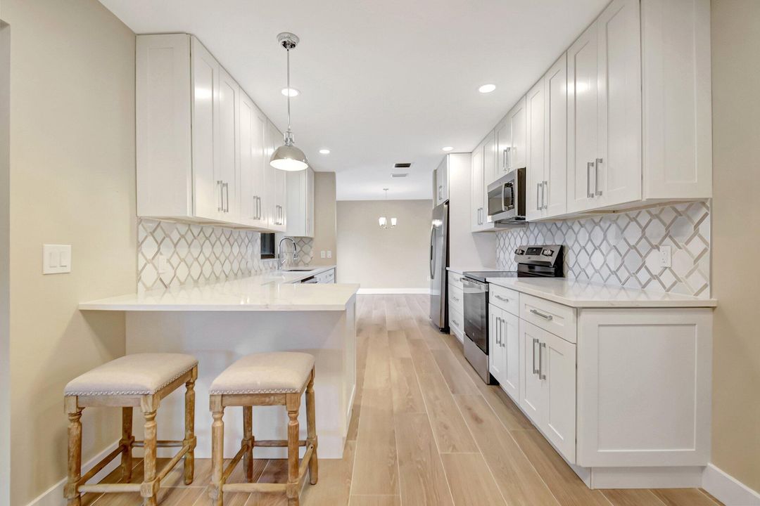 En Venta: $440,000 (2 camas, 2 baños, 1670 Pies cuadrados)