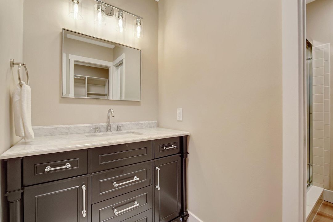 En Venta: $440,000 (2 camas, 2 baños, 1670 Pies cuadrados)