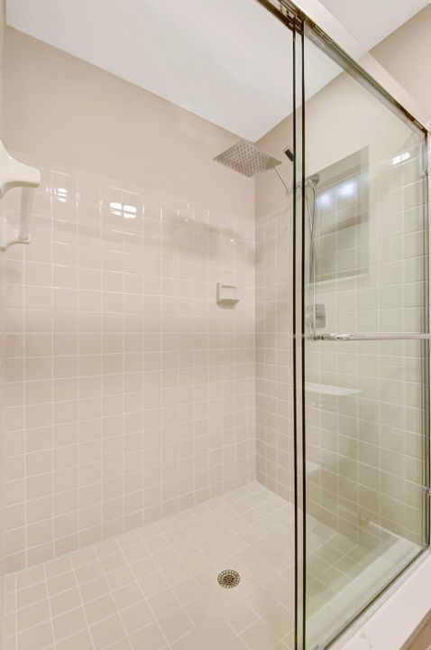 En Venta: $440,000 (2 camas, 2 baños, 1670 Pies cuadrados)