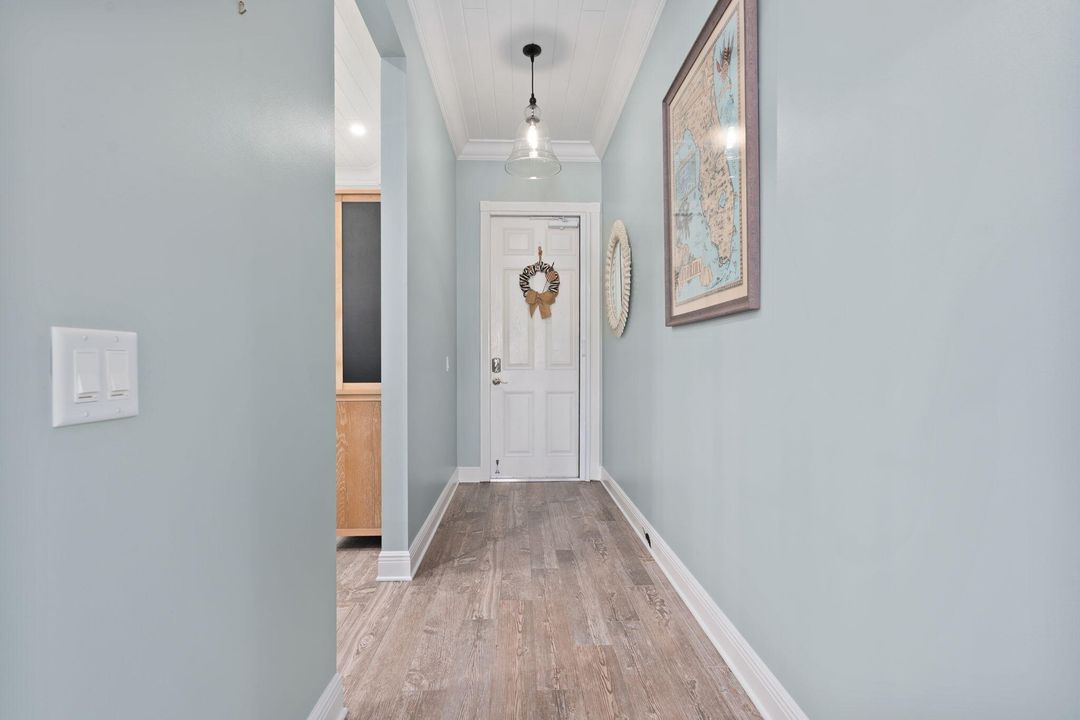 待售: $449,000 (2 贝兹, 2 浴室, 1989 平方英尺)