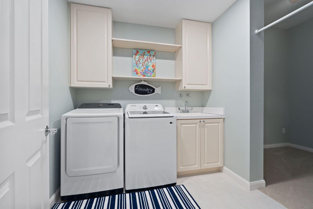 待售: $449,000 (2 贝兹, 2 浴室, 1989 平方英尺)