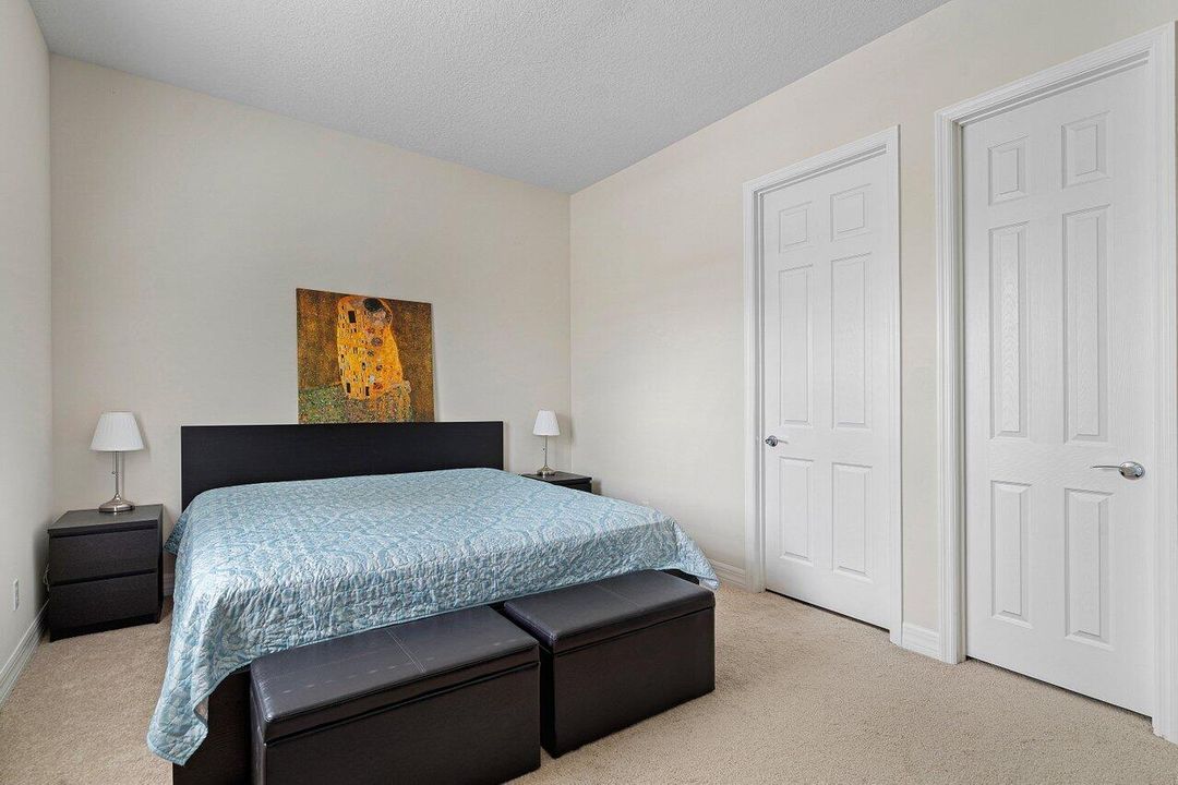 En Venta: $1,300,000 (4 camas, 3 baños, 2661 Pies cuadrados)