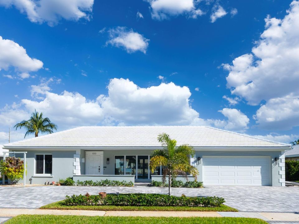 En Venta: $2,250,000 (3 camas, 3 baños, 2513 Pies cuadrados)