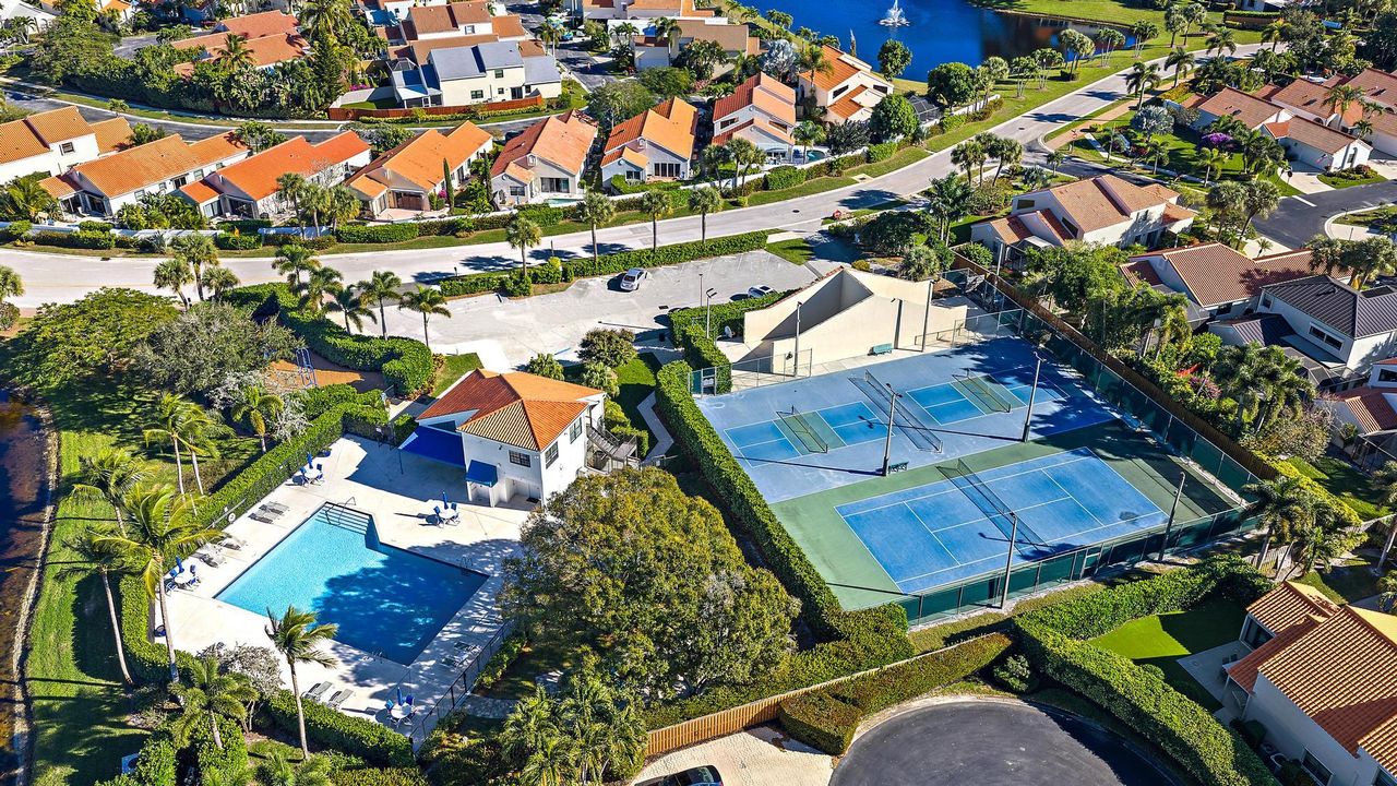 На продажу: $669,000 (3 спален, 2 ванн, 1730 Квадратных фут)