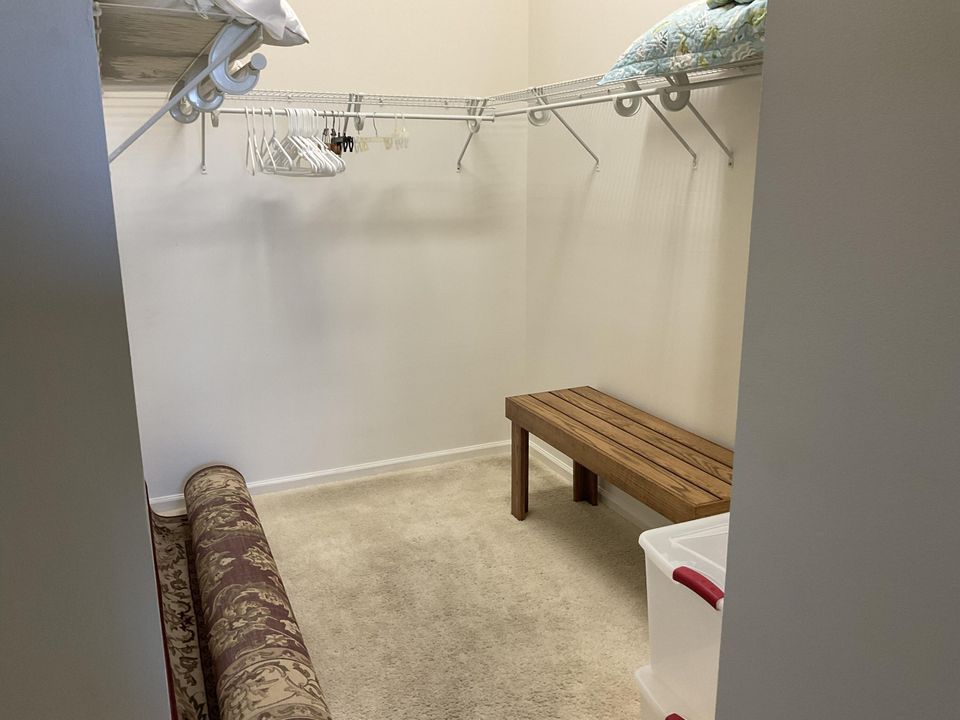 For Rent: $2,900 (2 beds, 2 baths, 1661 Square Feet)