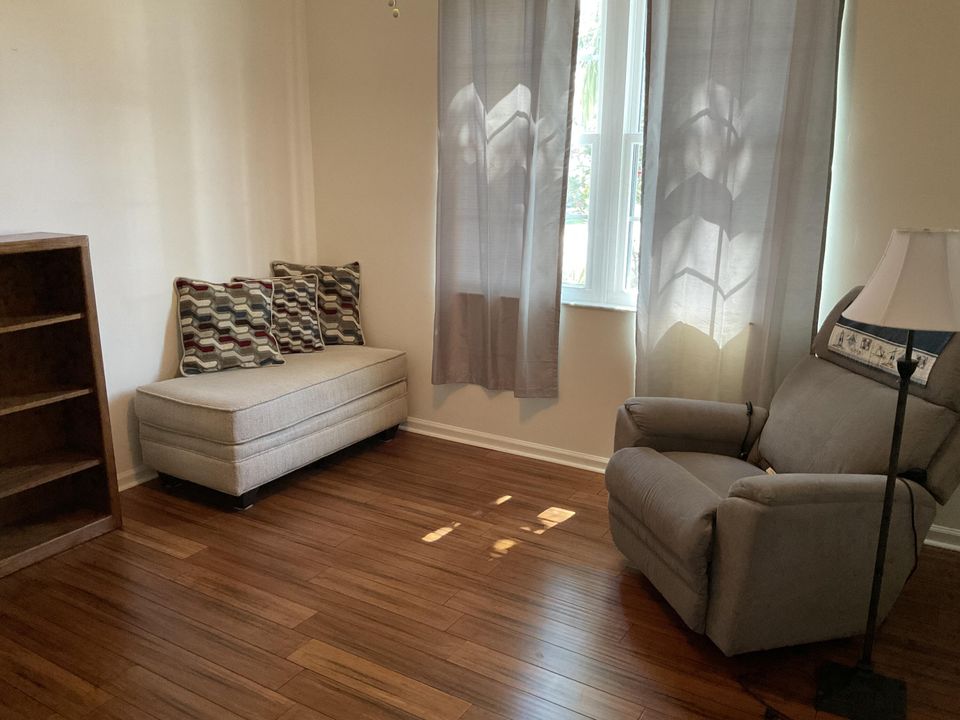 For Rent: $2,900 (2 beds, 2 baths, 1661 Square Feet)