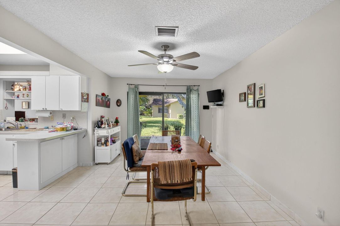 En Venta: $395,000 (2 camas, 2 baños, 1692 Pies cuadrados)