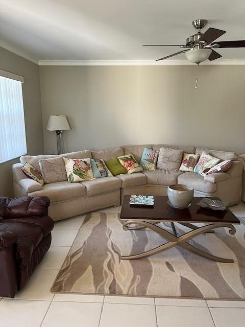 На продажу: $79,900 (2 спален, 2 ванн, 907 Квадратных фут)