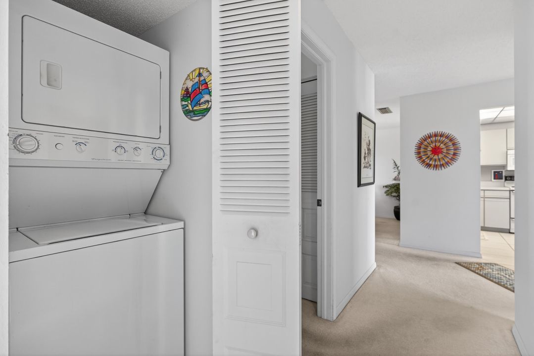 For Sale: $285,000 (3 beds, 2 baths, 1346 Square Feet)