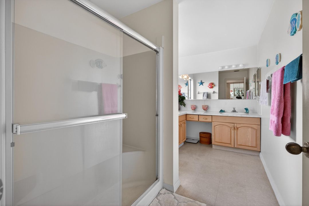 For Sale: $285,000 (3 beds, 2 baths, 1346 Square Feet)