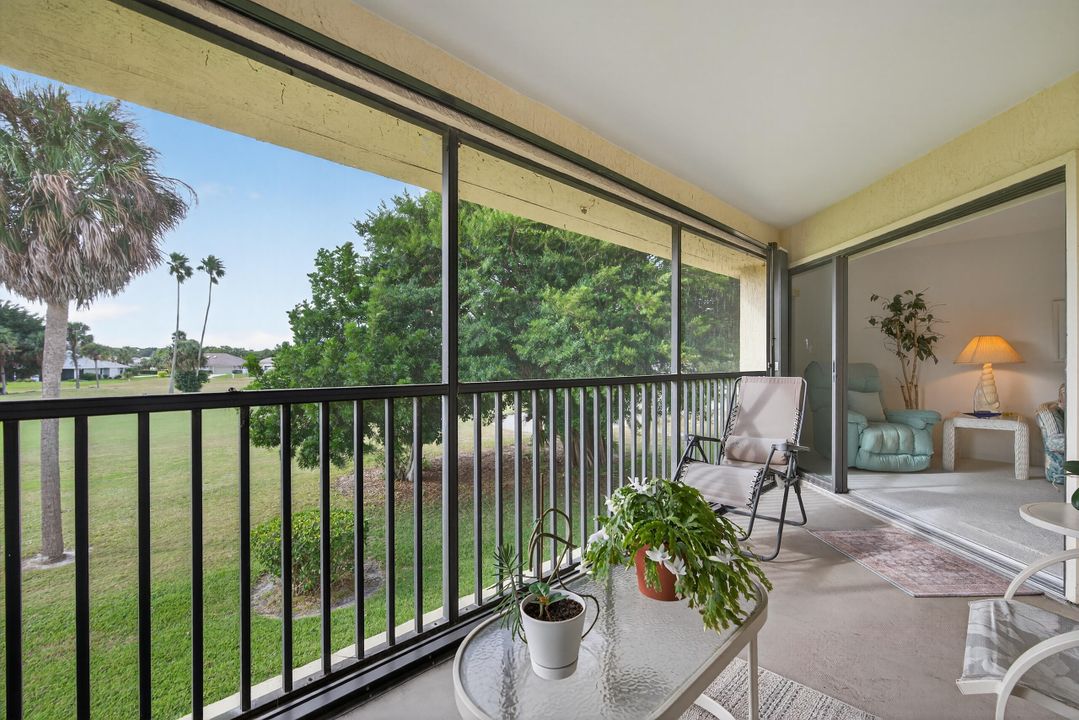 For Sale: $285,000 (3 beds, 2 baths, 1346 Square Feet)