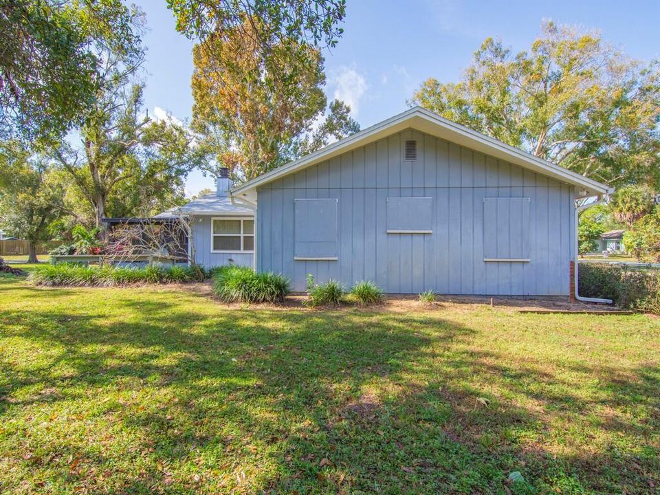 For Sale: $395,000 (2 beds, 2 baths, 1375 Square Feet)