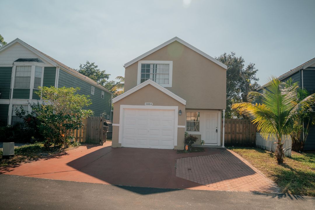 На продажу: $390,000 (3 спален, 2 ванн, 1404 Квадратных фут)