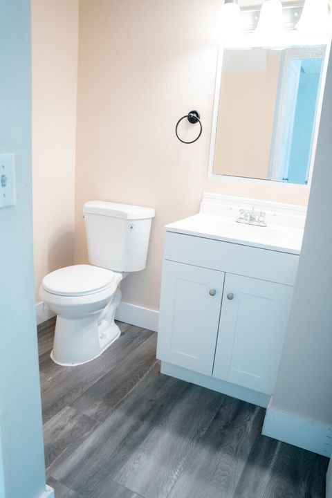 На продажу: $390,000 (3 спален, 2 ванн, 1404 Квадратных фут)