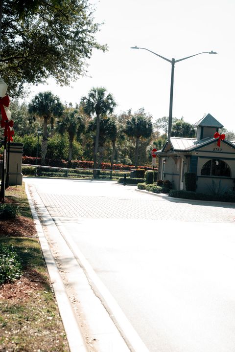 На продажу: $390,000 (3 спален, 2 ванн, 1404 Квадратных фут)