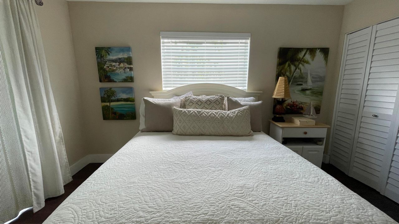 En Venta: $219,000 (2 camas, 2 baños, 907 Pies cuadrados)