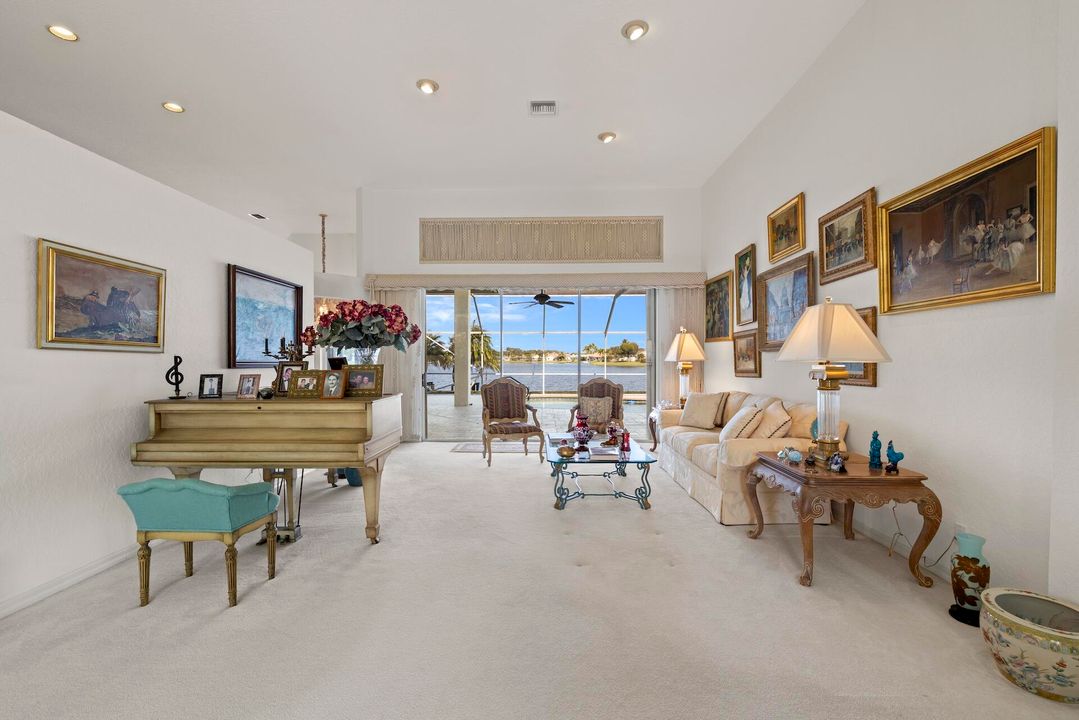 En Venta: $995,000 (4 camas, 3 baños, 3095 Pies cuadrados)