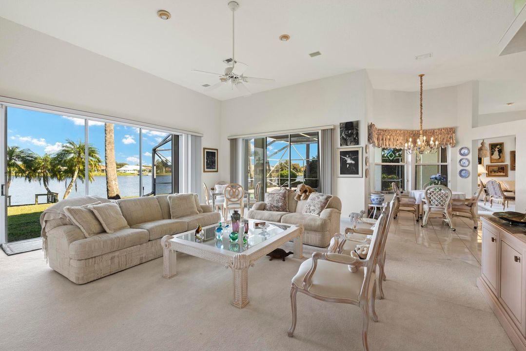 En Venta: $995,000 (4 camas, 3 baños, 3095 Pies cuadrados)