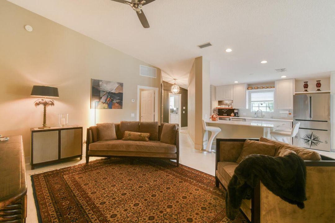 For Rent: $5,000 (2 beds, 2 baths, 1609 Square Feet)