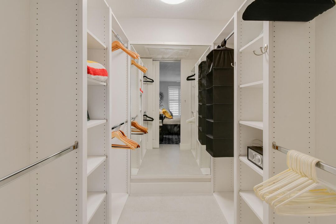 For Rent: $5,000 (2 beds, 2 baths, 1609 Square Feet)