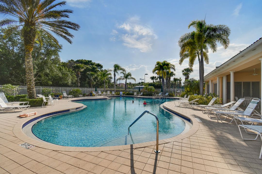 For Rent: $5,000 (2 beds, 2 baths, 1609 Square Feet)