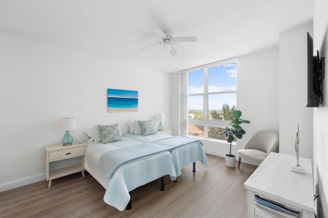 For Rent: $4,300 (2 beds, 2 baths, 1120 Square Feet)