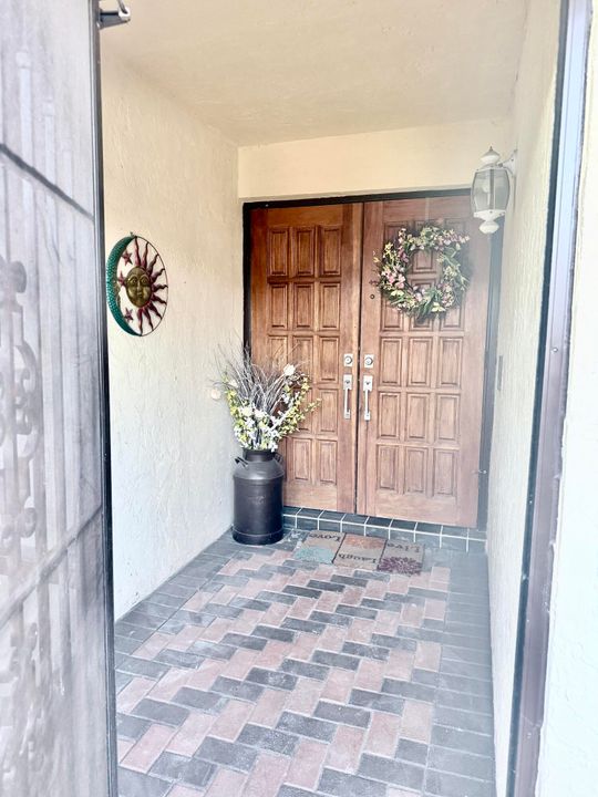 En Venta: $510,900 (2 camas, 2 baños, 2227 Pies cuadrados)