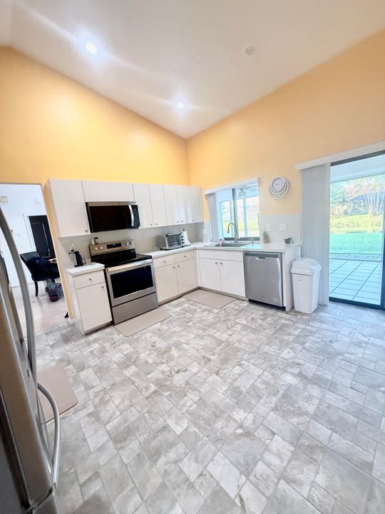 En Venta: $510,900 (2 camas, 2 baños, 2227 Pies cuadrados)