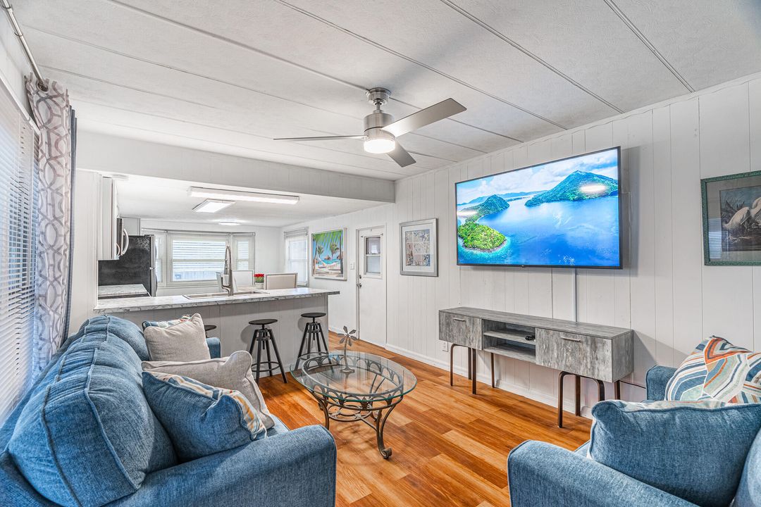 For Sale: $176,000 (3 beds, 2 baths, 672 Square Feet)