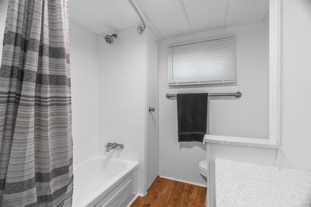 For Sale: $176,000 (3 beds, 2 baths, 672 Square Feet)