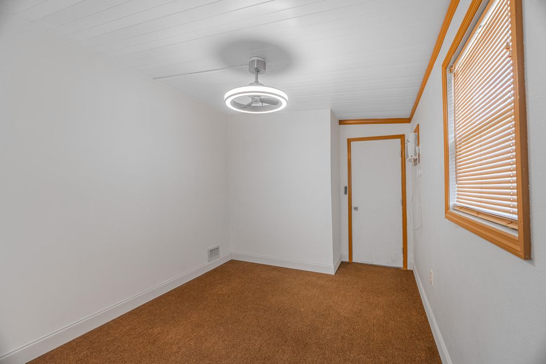 For Sale: $176,000 (3 beds, 2 baths, 672 Square Feet)