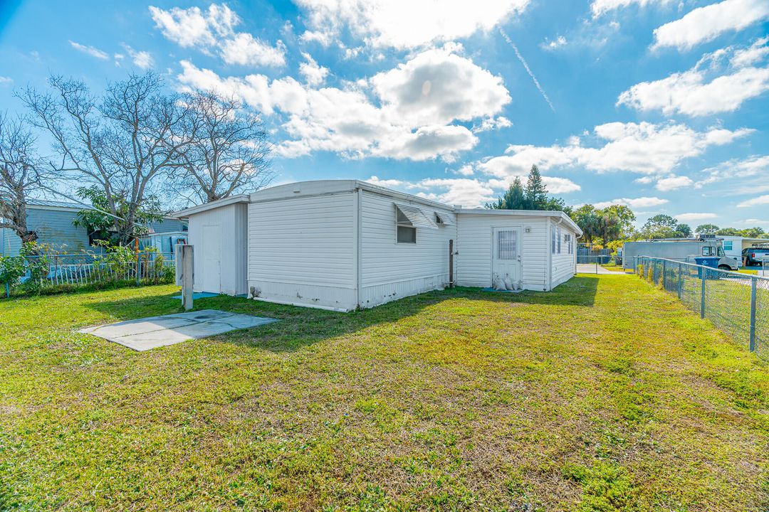 For Sale: $176,000 (3 beds, 2 baths, 672 Square Feet)