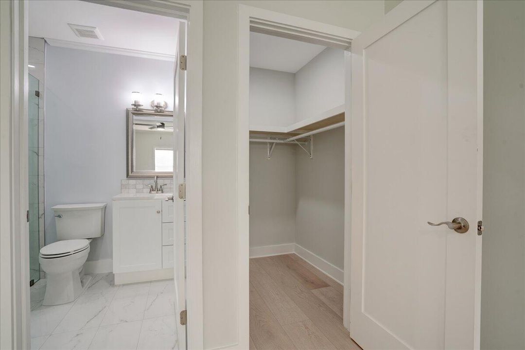 For Rent: $4,100 (3 beds, 2 baths, 1032 Square Feet)