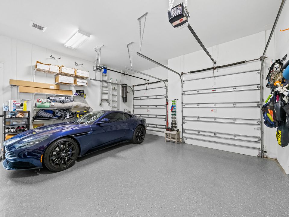 En Venta: $5,499,000 (4 camas, 3 baños, 2411 Pies cuadrados)