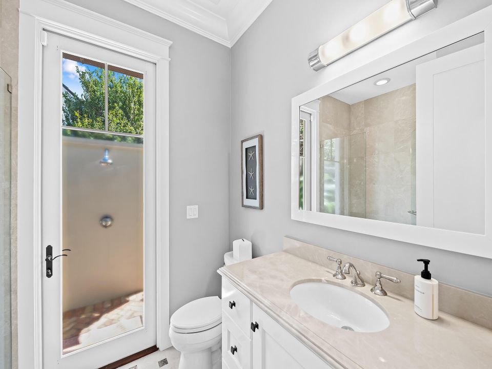 En Venta: $5,499,000 (4 camas, 3 baños, 2411 Pies cuadrados)